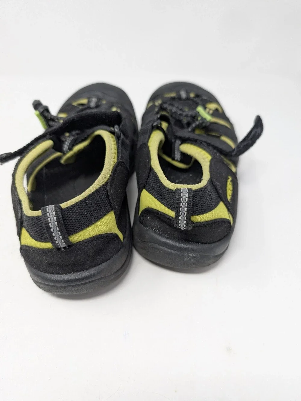 KEEN Newport H2 Youth 5 Hiking Sandals Waterproof Black Green Kids Women's 6.5/7